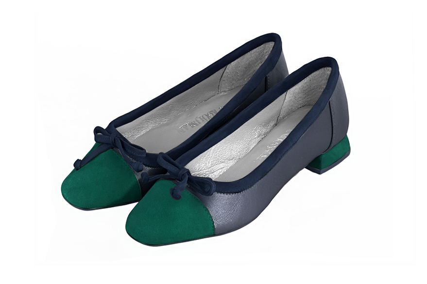 Emerald green and denim blue women's ballet pumps, with low heels. Square toe. Flat flare heels. Front view - Florence KOOIJMAN